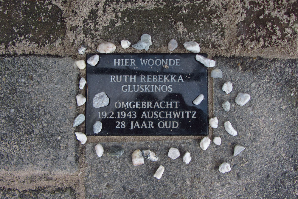 Memorial Stone Burgemeester Tutein Noltheniuslaan 50