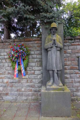 Oorlogsmonument Bornheim #2