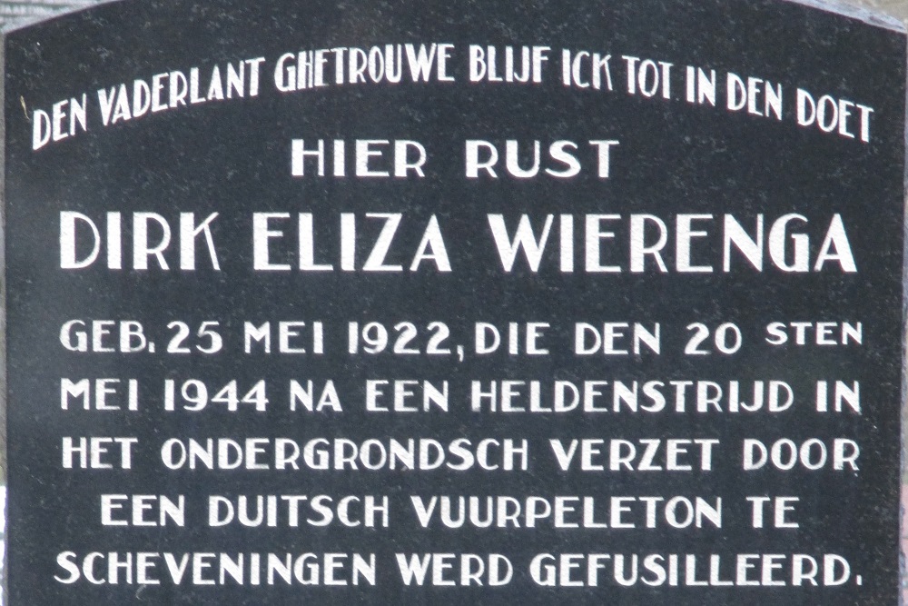 Dutch War Grave Municipal Cemetery Westernieland #1