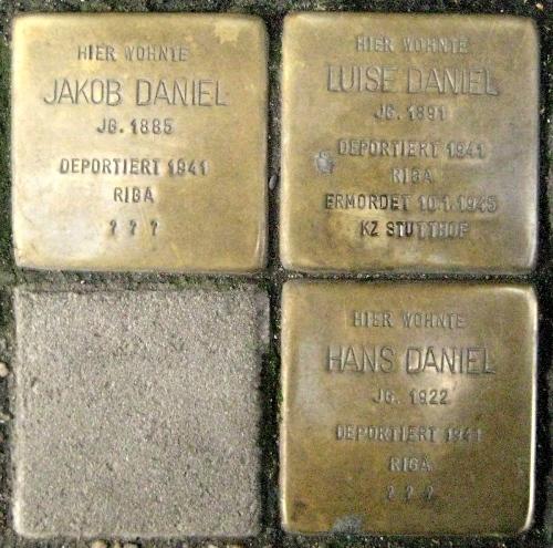 Stolpersteine Lindenstrae 9 #1