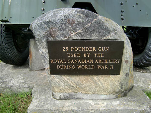 Ordnance QF 25 Pounder & Bofors 40mm Beechwood Cemetery #3