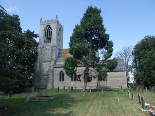 Oorlogsgraf van het Gemenebest St. Oswald Churchyard #1