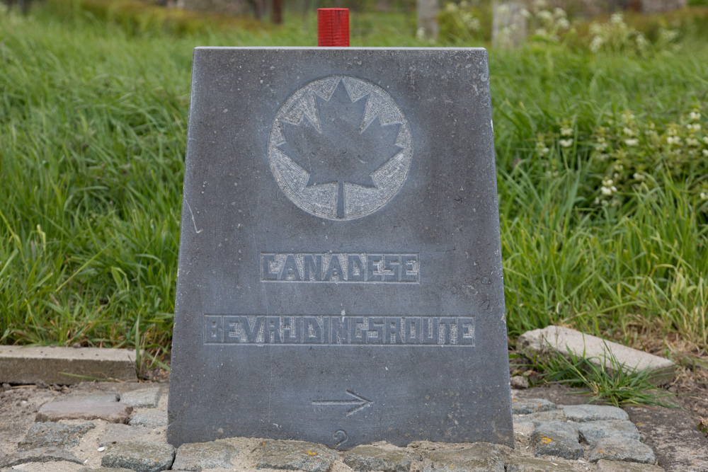 Wegmarkering nr. 2 Canadese Bevrijdingsroute