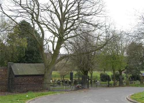 Commonwealth War Grave Knutton Cemetery #1