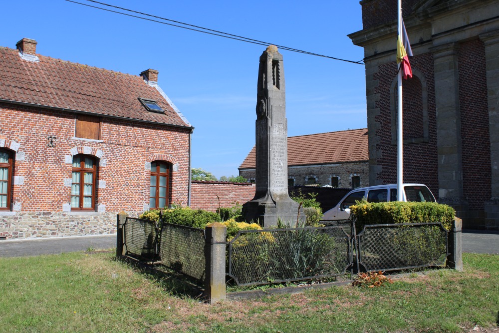 Oorlogsmonument Montrœul-sur-Haine #1