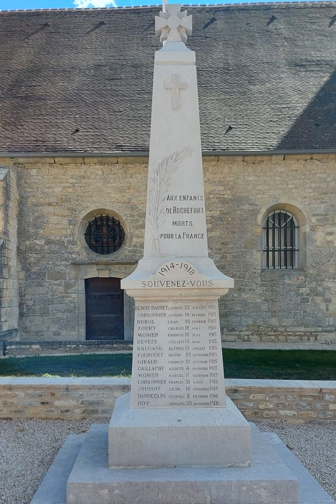 War Memorial Rochefort-sur-Nenon #2