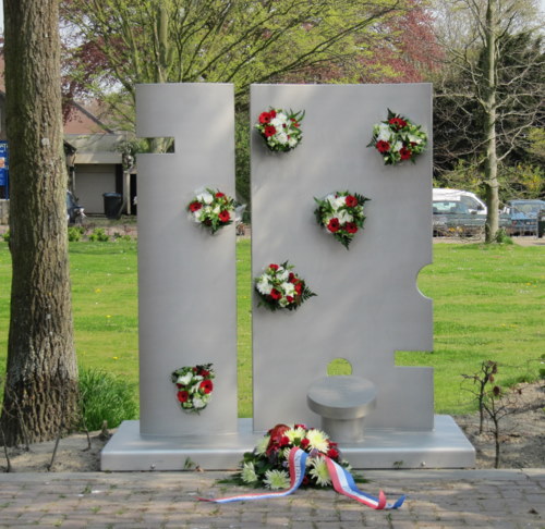 War Memorial Wolphaartsdijk #2