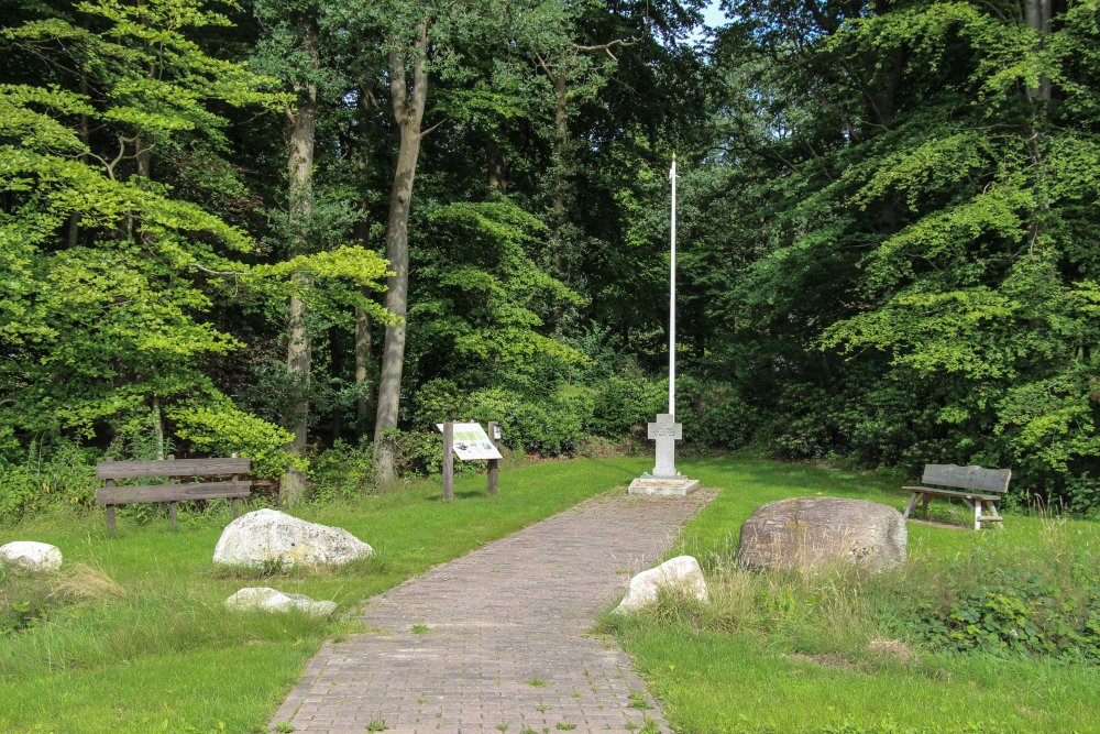 Monument Execution 10 April 1945 Spier #1