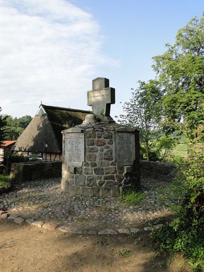 War Memorial Berkenthin #1