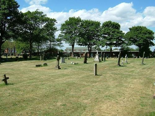 Oorlogsgraven van het Gemenebest St Leonard R.C. Churchyard