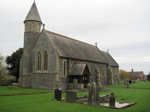 Oorlogsgraven van het Gemenebest St. Tysilio Churchyard