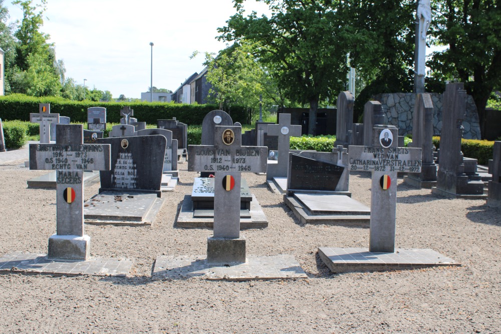 Belgian Graves Veterans Dessel Center #3