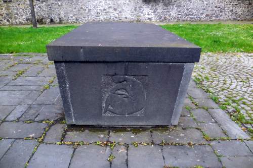 Oorlogsmonument Bonn Pützchen #3