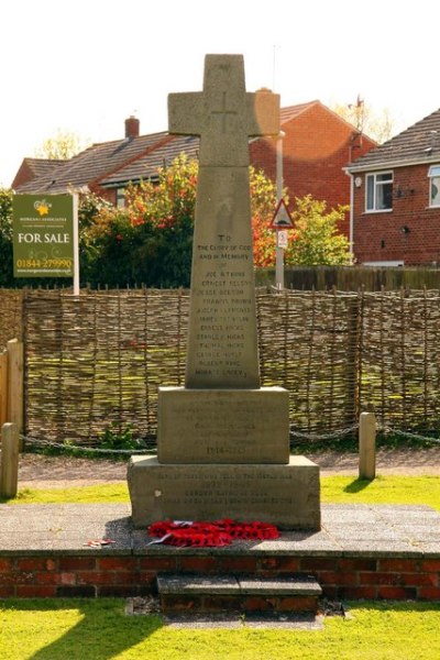 Oorlogsmonument Chalgrove #1