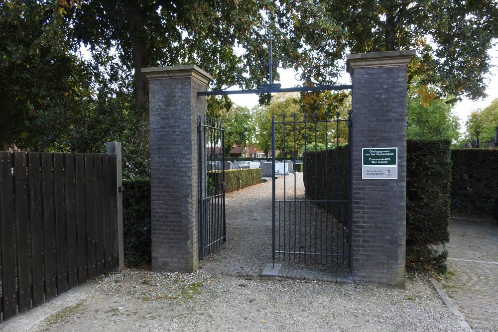 Dutch War Graves Protestant Cemetery Werkendam #3