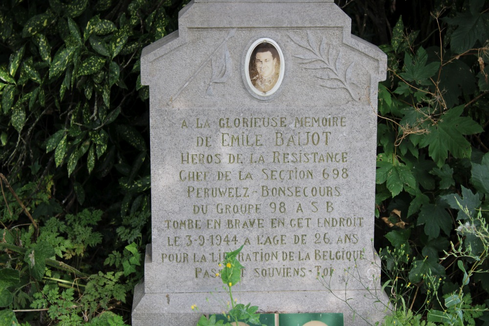 Monument Verzetsstrijder Emile Baijot #2