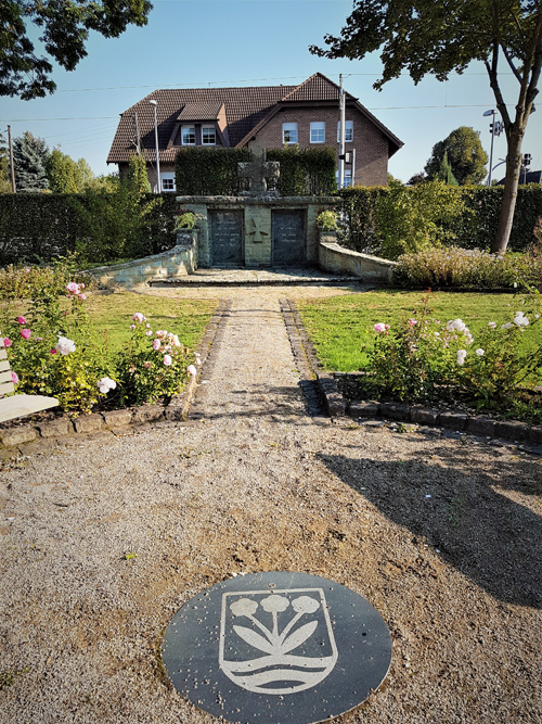 War Memorial Heinsberg-Porselen #3