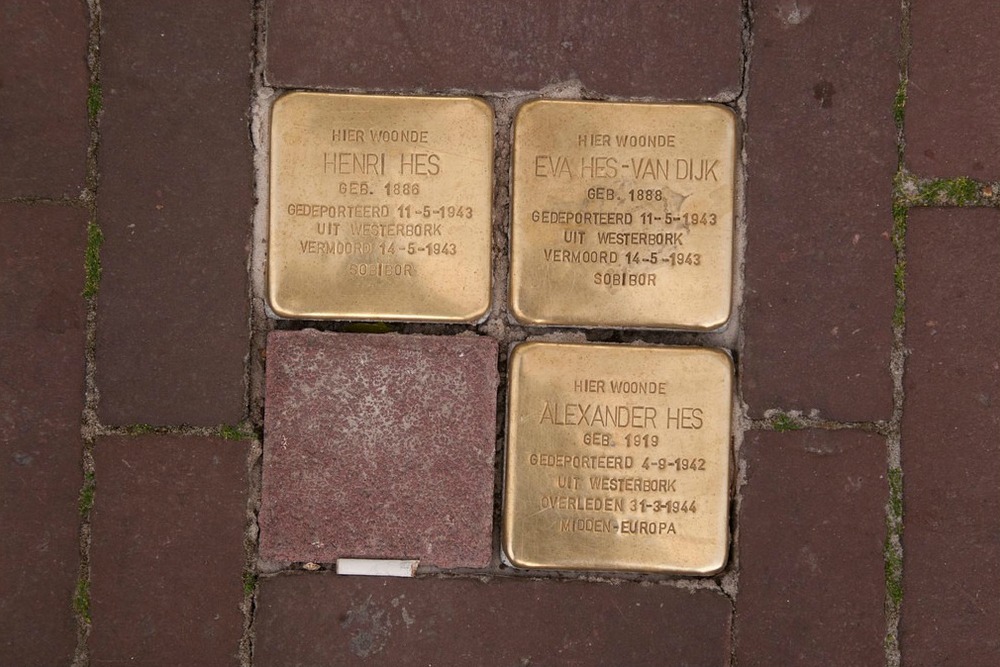 Stolpersteine Heuvel 32 (nu Heuvel 6) #1