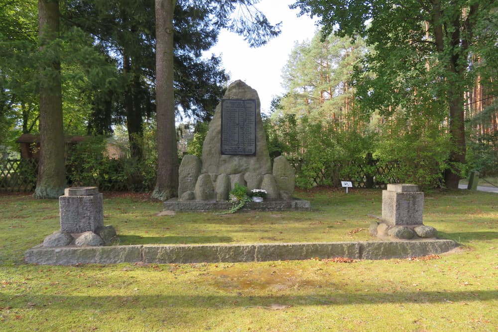 War Memorial Halbe