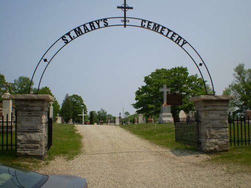 Commonwealth War Grave St. Mary's Roman Catholic Cemetery #1