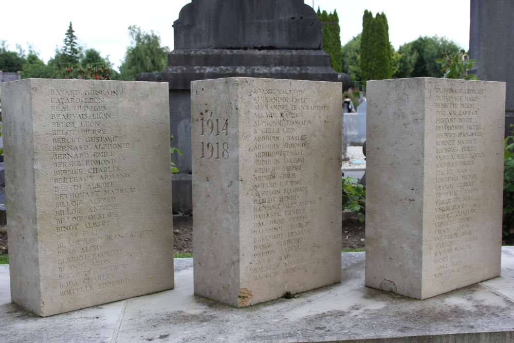 Oorlogsmonument Begraafplaats Porte de Paris Cambrai #4