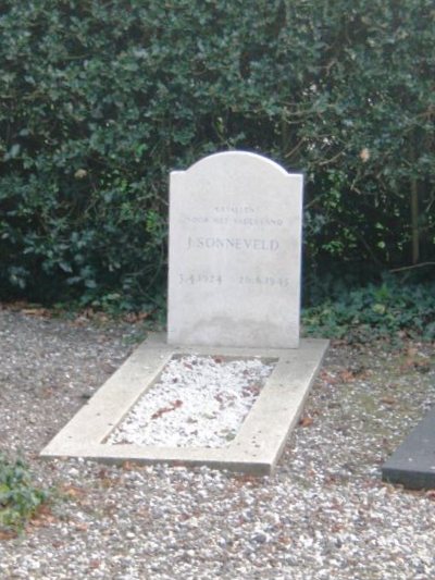 Nederlandse Oorlogsgraven Waddinxveen #3
