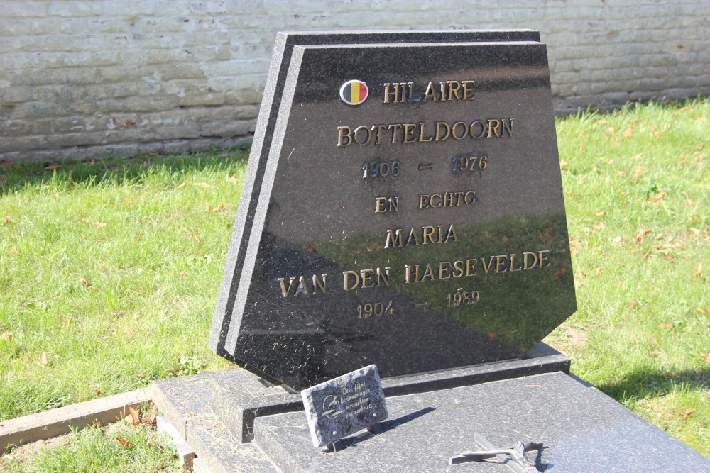 Belgian Graves Veterans Zegelsem #1