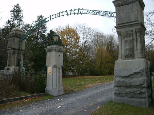 Commonwealth War Grave Vale Cemetery