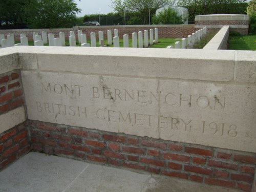 Commonwealth War Cemetery Mont-Bernanchon #1