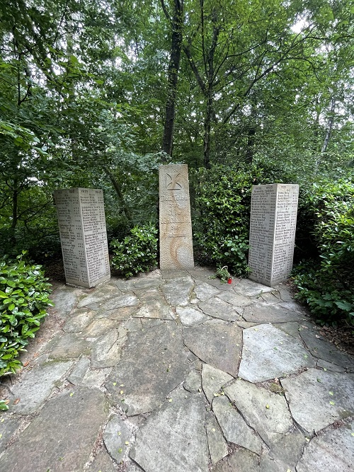 Oorlogsmonument Dickenberg #2