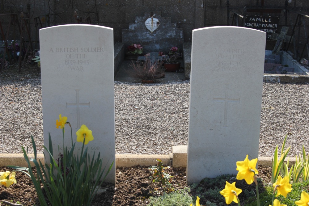 Commonwealth War Graves Les Hemmes #4