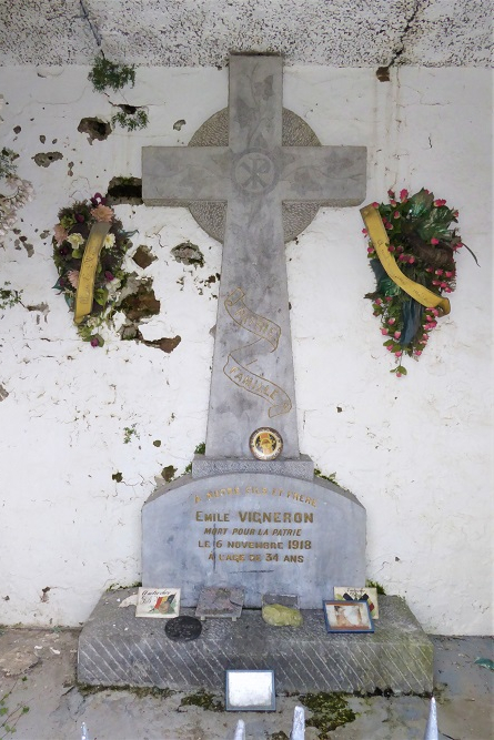 Belgian War Grave Mesnil-St.Blaise #3