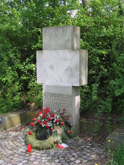 Monument Werner Lorleberg #1