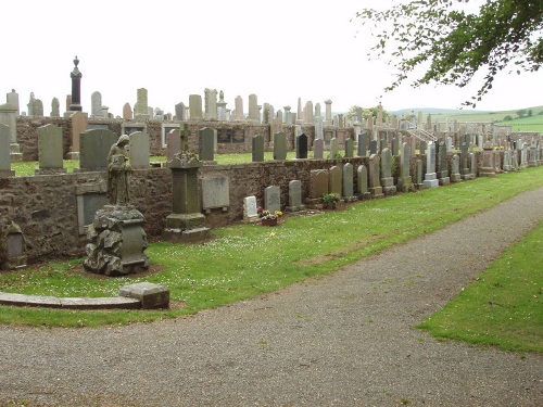 Oorlogsgraven van het Gemenebest Old Deer Cemetery #1