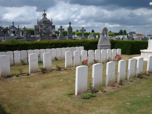 Oorlogsgraven van het Gemenebest Landrecies