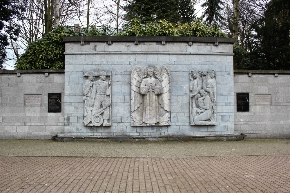 Oorlogsmonument Strombeek-Bever #1