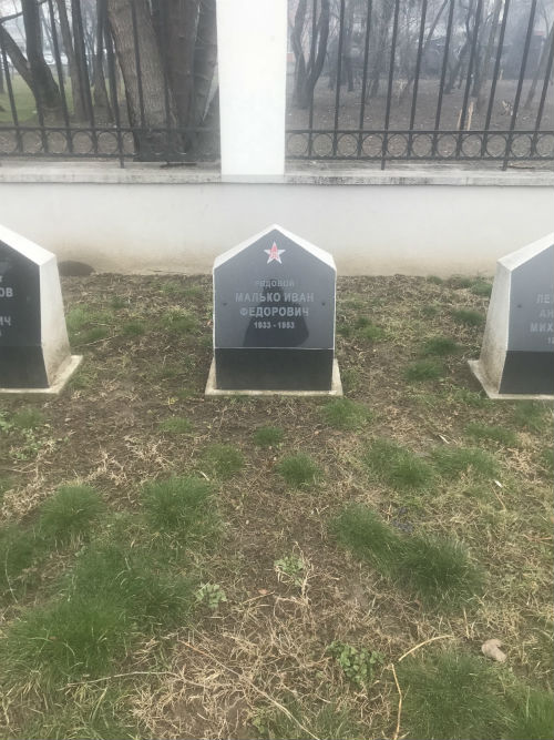 Sovjet Oorlogsbegraafplaats Boekarest #3