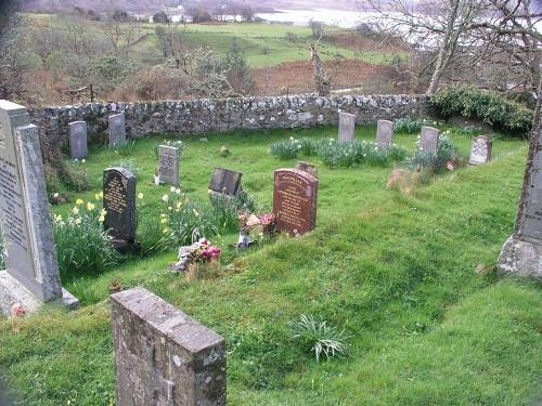 Oorlogsgraven van het Gemenebest Kilmory Old Churchyard