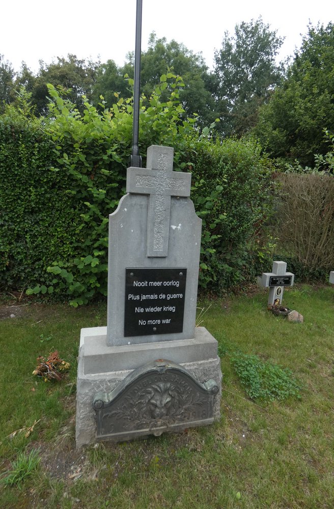 Belgian Graves Veterans Sint-Martens-Voeren #5