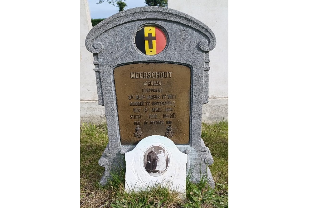 Belgian War Graves Calais #4