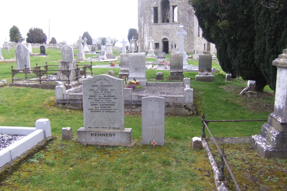Commonwealth War Grave Oakvale Cemetery #1