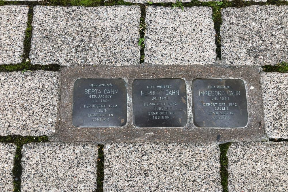 Stolpersteine Schuppstrae 1