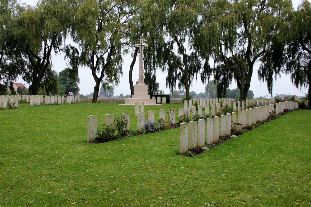 Le Trou Aid Post Commonwealth War Cemetery #5