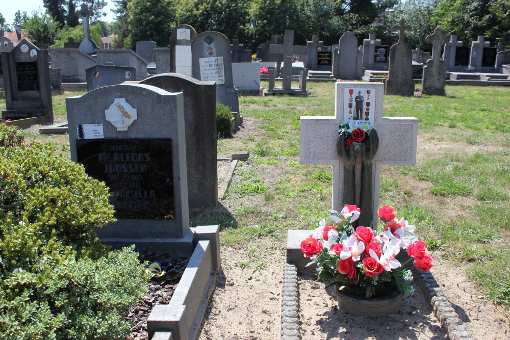 Belgian Graves Veterans Kalken #2