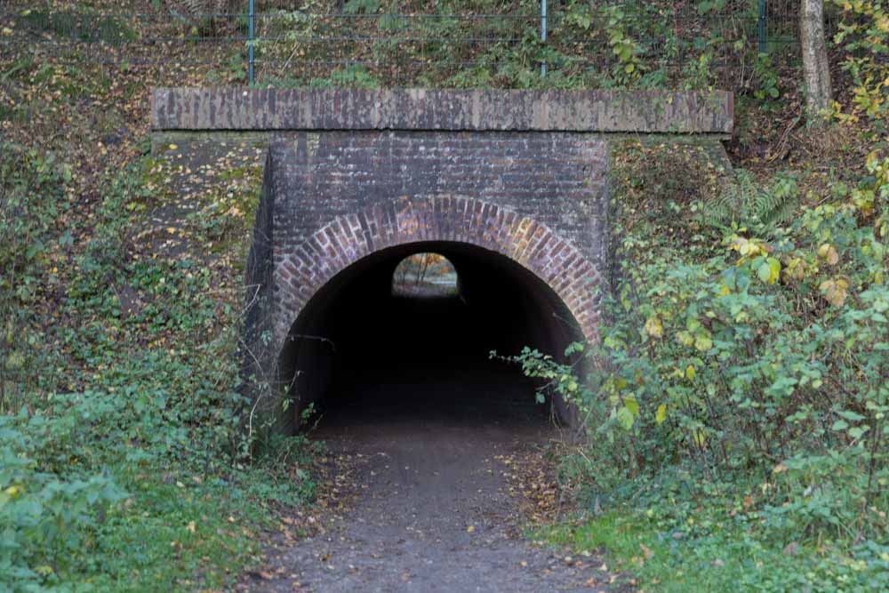 Jeeptunnel onder de spoorlijn