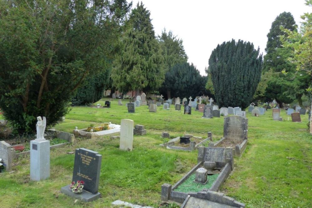 Commonwealth War Graves Calverton Road Cemetery #1