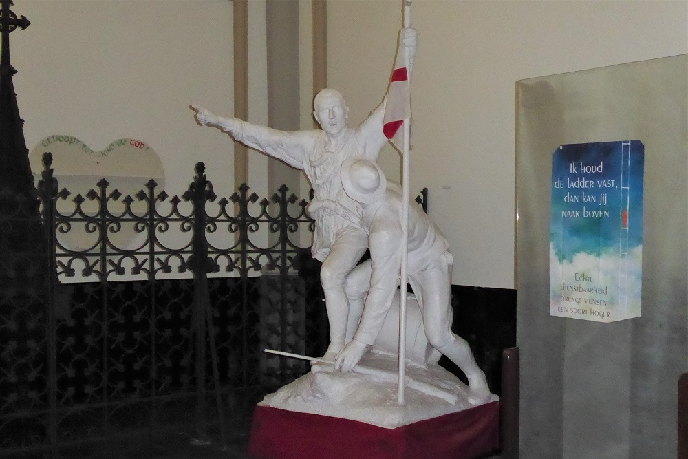 Monument O.L.Vrouw-Hemelvaartkerk Overmere #1