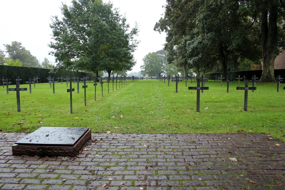German War Cemetery Sailly-sur-la-Lys #2