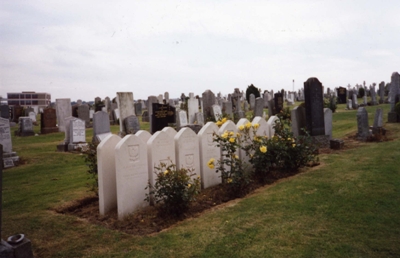 Oorlogsgraven Mount Vernon Roman Catholic Cemetery #1