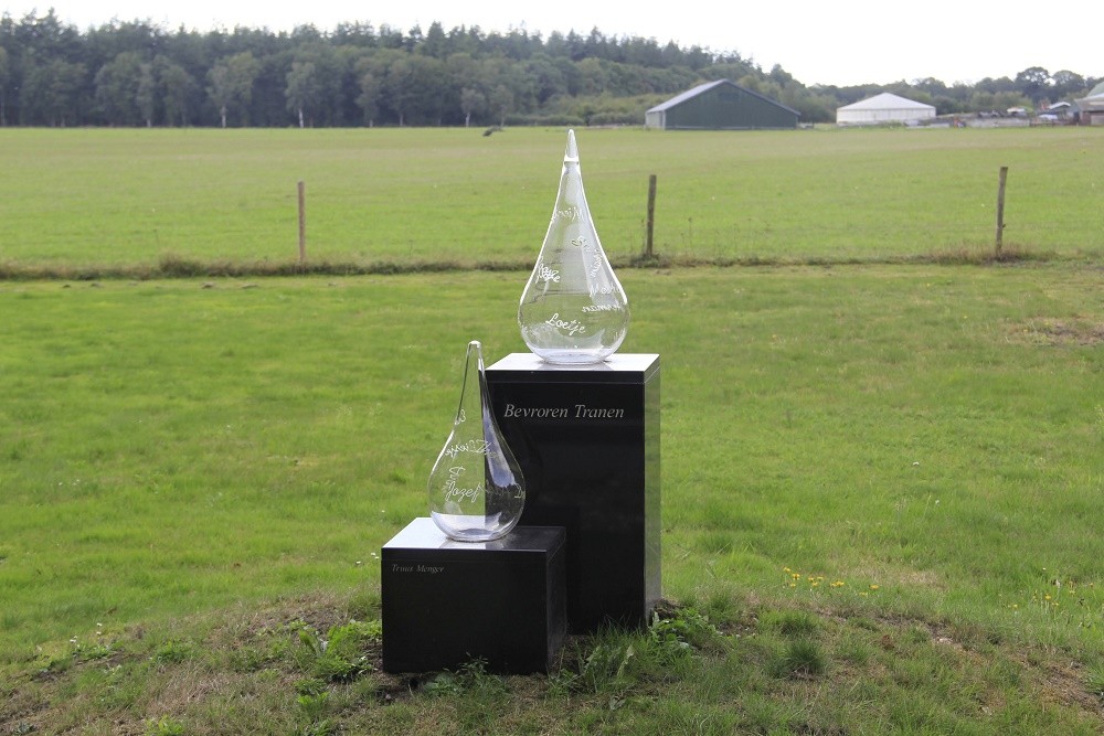 Monument Bevroren Tranen Kamp Westerbork #4